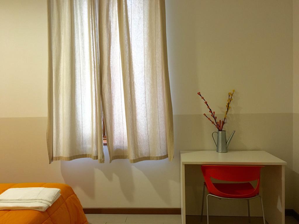 L'Archetto Hostel Кремона Екстериор снимка